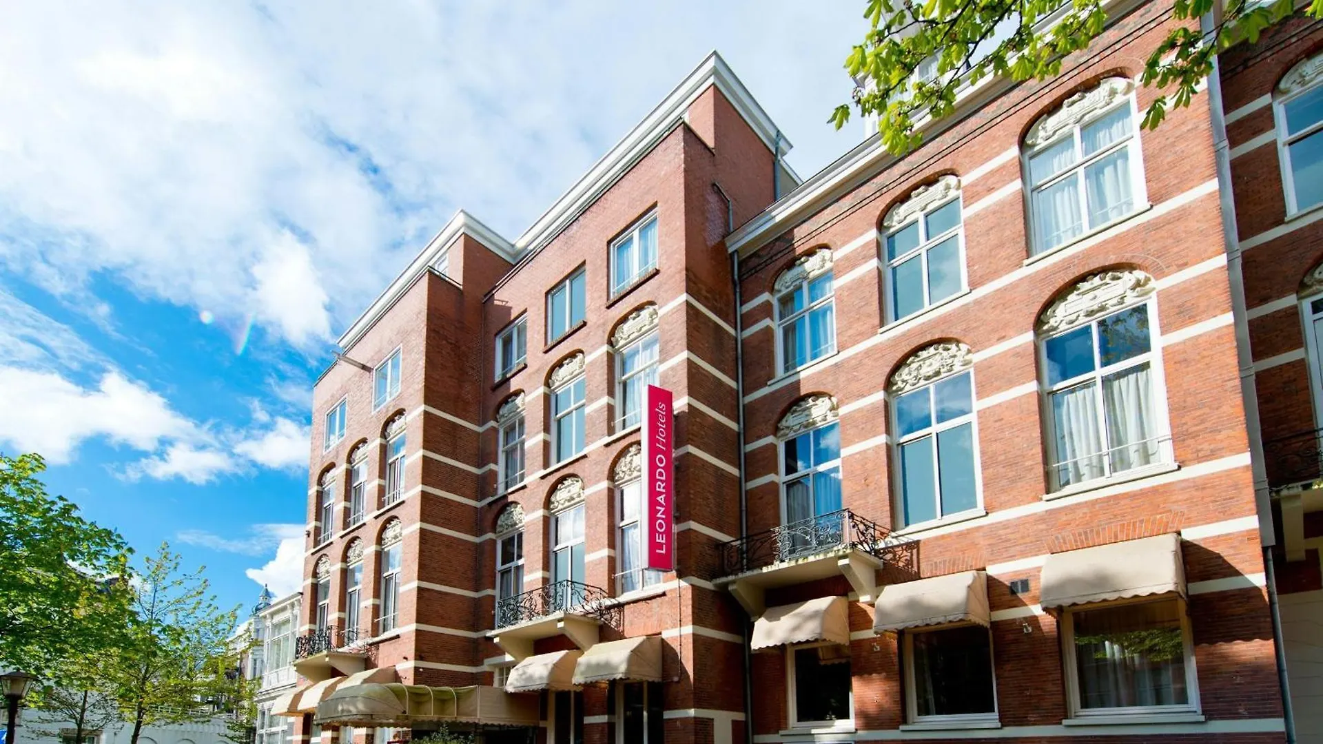Leonardo Hotel Amsterdam City Center contacts