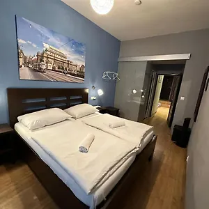Central Studios Szálloda Prága